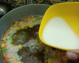 A picture of step 3 of Hot Garlic Vegetable Soup.