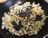 Une image de l'étape 5 de Chipolatas au curry d'aubergine et tomates.