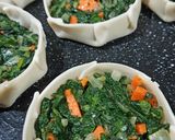 Foto del paso 5 de la receta: Mini quiche de acelga