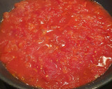 Foto del paso 2 de la receta: Huevo poché con tomate y picadillo de pollo