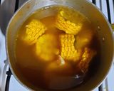 Foto del paso 3 de la receta: Sopa de pollo (con choclo y panceta)