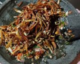 Foto langkah ke 2 dari resep Sambal Teri Asam Sunti.