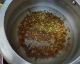 A picture of step 1 of Dana methi ki rasadar chutney.