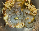 Foto del paso 2 de la receta: Spaghetti negro ⚫️ con langostinos