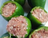 Foto del paso 3 de la receta: Pimientos verdes rellenos 🫑con carne de cerdo 🐷