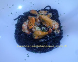 Foto del paso 4 de la receta: Espaguetis al nero di sepia con mejillones y gambones