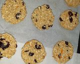 Foto del paso 2 de la receta: Galletitas de avena, naranja y miel ¡Súper express y sin harina!