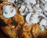 A picture of step 4 of Chicken Paprika.