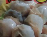 Foto langkah ke 1 dari resep Bakso bumbu kuning.