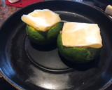 Foto del paso 2 de la receta: Zapallitos verdes con caballas y queso