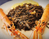 Foto del paso 8 de la receta: Fideuá Negra con Sepia y Cigalas