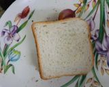 A picture of step 3 of Salad sandwich.