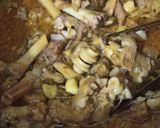 A picture of step 3 of Mutton paya.