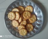 ચીઝી મોનેકો બિસ્કીટ (Cheesy Monaco Biscuit Recipe In Guajarati) રેસીપી સ્ટેપ2ફોટો