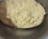 A picture of step 2 of Matar paratha.