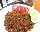 Foto langkah ke 5 dari resep Nasi goreng merah putih.