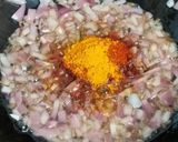 A picture of step 4 of Onion Capsicum Masala.