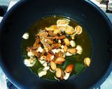 শাহী মুর্গ মোসাল্লাম (Shahi murgh musallam recipe in Bengali) রেসিপির ধাপ 2 ছবি