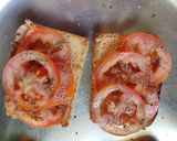 A picture of step 2 of Tomato Toast Sandwich !!.