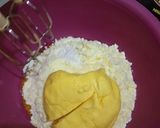 Foto langkah ke 2 dari resep Kue semprit susu.