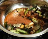 A picture of step 5 of Sesame Seeds Gravy for rice.