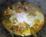 Foto langkah ke 4 dari resep Gulai Udang Telur Puyuh.