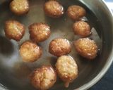 A picture of step 8 of Dahi Bhalla Chaat.