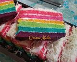 Foto langkah ke 11 dari resep Rainbow Cake Ny.Liem versi Kukus lapis buttercream Lembut Enak.