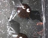 Foto del paso 5 de la receta: Murciélagos de Oreo (Rápidas)