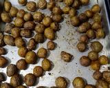Foto langkah ke 4 dari resep Baked Baby Potatoes (With Oven Tangkring).