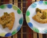 A picture of step 2 of Zhatpat samosa chaat.