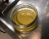 Une image de l'étape 4 de Sauce salade sucrée salée à la moutarde américaine, melfor et huile de noix.