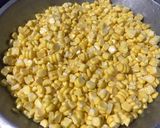 Foto langkah ke 1 dari resep Creamy Chicken Corn Soup.