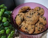 Foto langkah ke 5 dari resep Cookies Chocochip Mini ala Ummi Alfa.