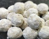 A picture of step 4 of 🎄🍥❄☃️Easy Christmas Pecan and Almond Balls (Snowballs)🎄🍥❄☃️.