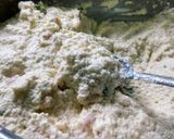 A picture of step 3 of Rava Roti / Suji Thalipeeth with Red Coconut Chutney.