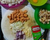 Foto langkah ke 1 dari resep Nasi Goreng Sosis.
