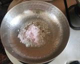 A picture of step 5 of Parwal ki sabji.