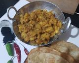 A picture of step 7 of Aloo ki bhujiya.