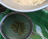 Foto langkah ke 1 dari resep Bakpia Basah Kacang Hijau (Panggang di Teflon).