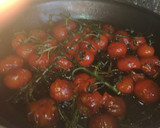 Foto del paso 4 de la receta: Dorada a la brasa c/refrito de ajos y 🍅 cherry escalibados
