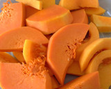 Foto del paso 1 de la receta: Bizcocho de calabaza y piñones