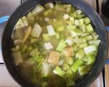 Foto del paso 2 de la receta: Crema de apio con poro y chayote