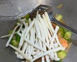 Gambar langkah 3 resipi Sayur Cendawan dan Petola.