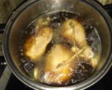 รูปขั้นตอนการทำที่ 1 ของ ไก่ต้มน้ำปลา