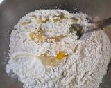 Foto langkah ke 6 dari resep Risoles Ragout isi Ayam Sayuran.