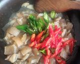 Foto langkah ke 3 dari resep Tumis Kikil.