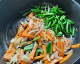 इन्स्टंट तिरंगा पास्ता (pasta recipe in marathi) रेसिपी स्टेप 2 फोटो 