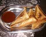 બ્રેડ સેન્ડવીચ (Bread Sandwich Recipe In Gujarati) રેસીપી સ્ટેપ5ફોટો