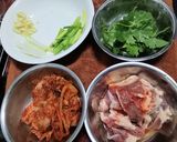 韓式泡菜炒肉片的食譜步驟1照片